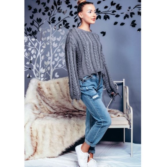 Chunky Cable Knit Sweater Destroyed Hem NWT - Picture 5 of 5